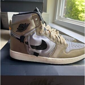 Jordan one  mid Utility Men size 10